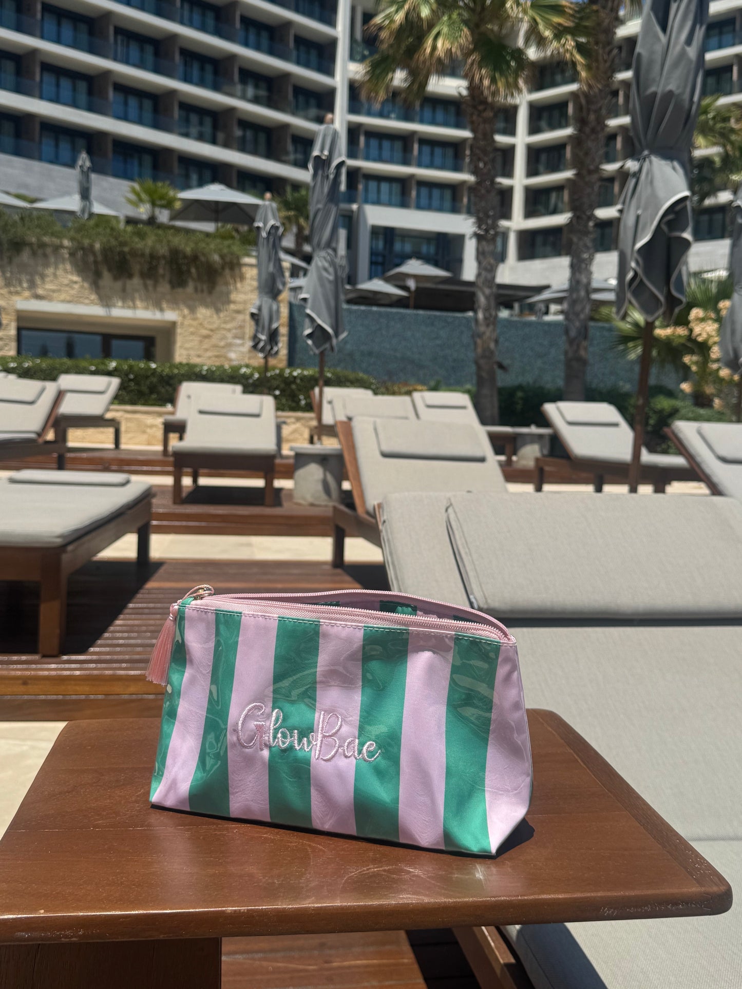 Glowbae makeup bag -Pre order-